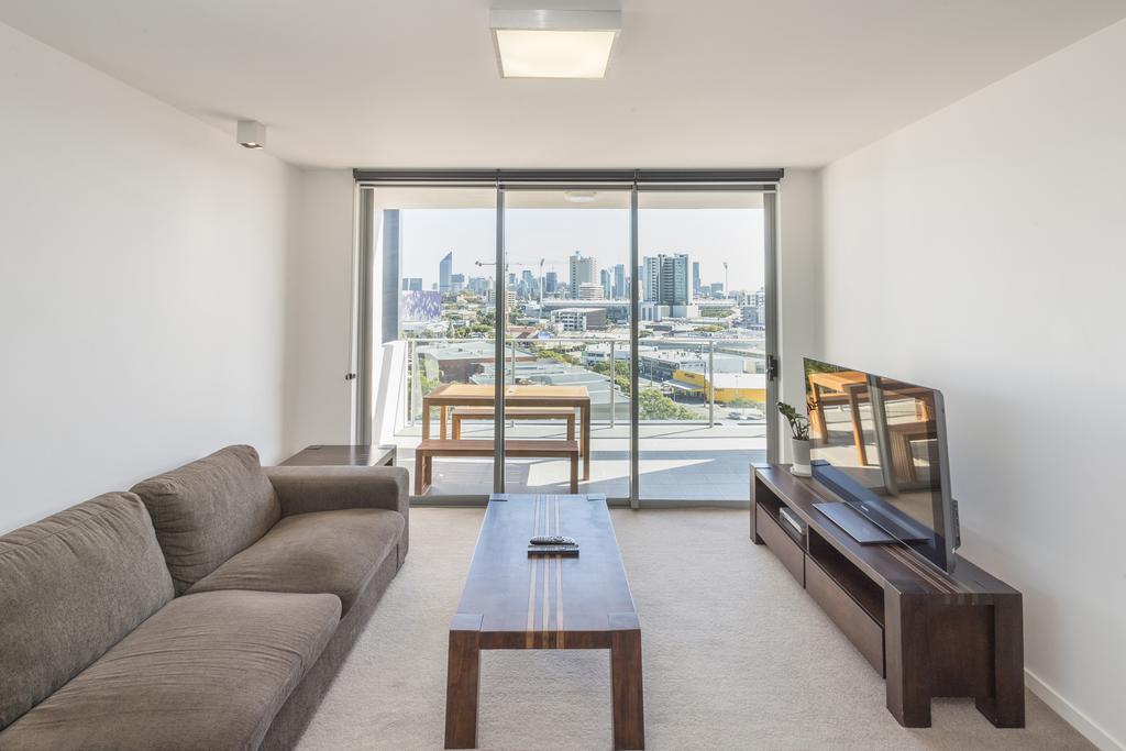 Eastwood Apartments Brisbane Exterior photo Living room